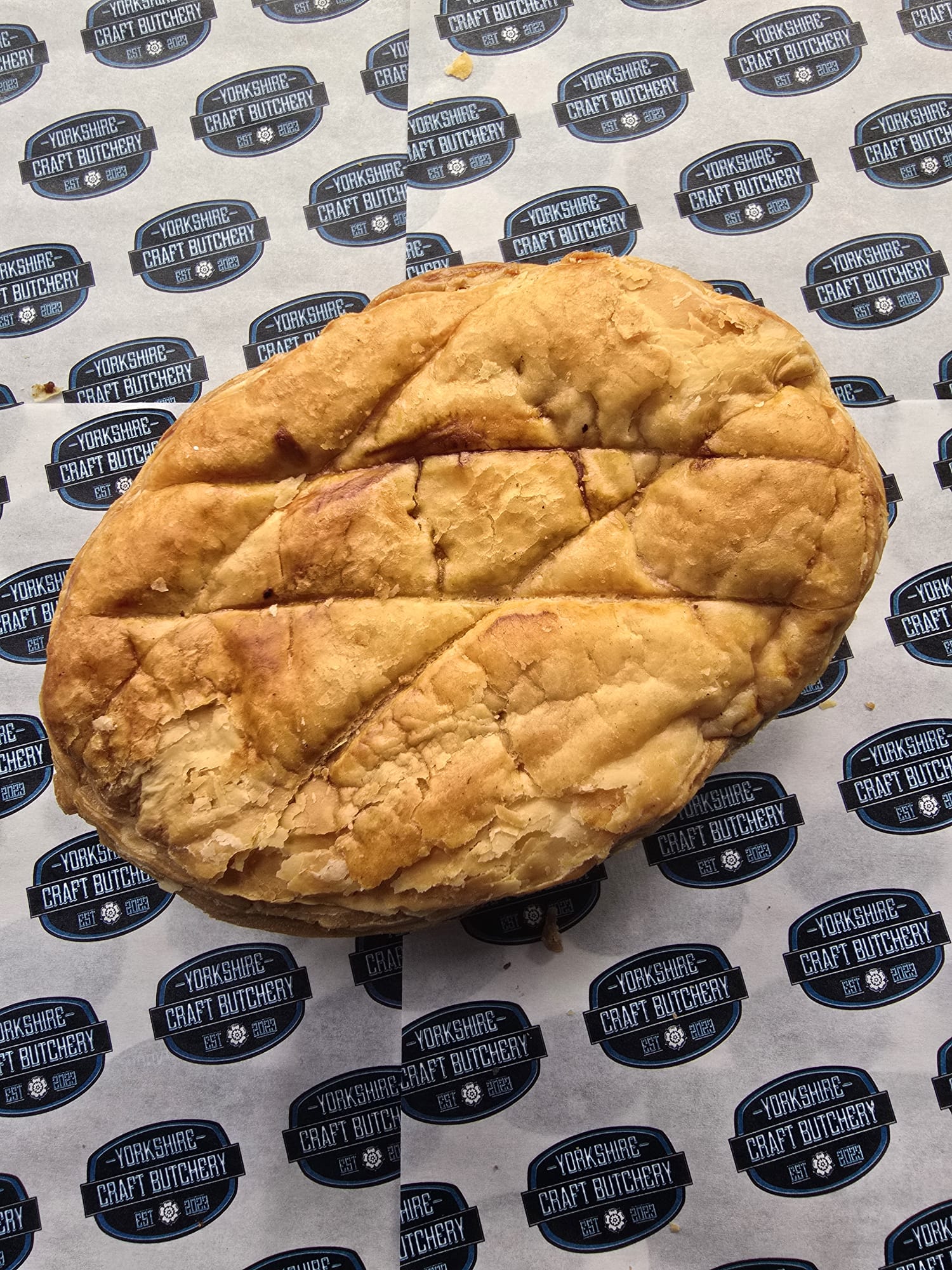 Small chicken pie