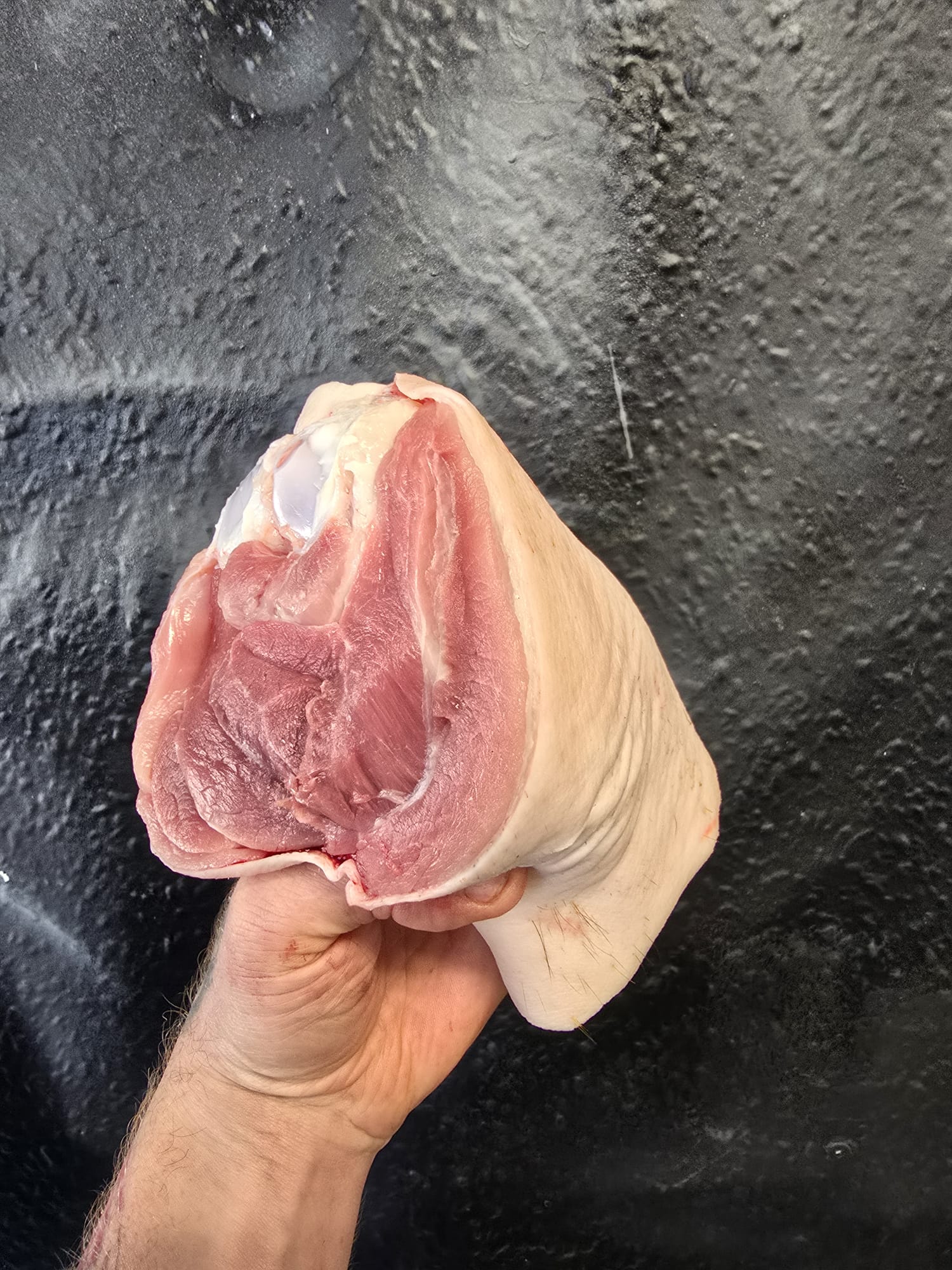Hidden valley pigs ironage/duroc pork knuckle