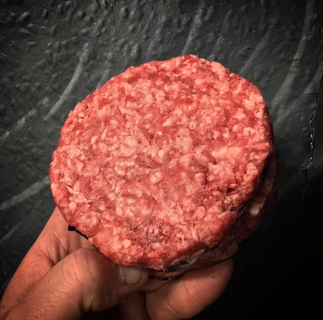 Rib-Cap Burger